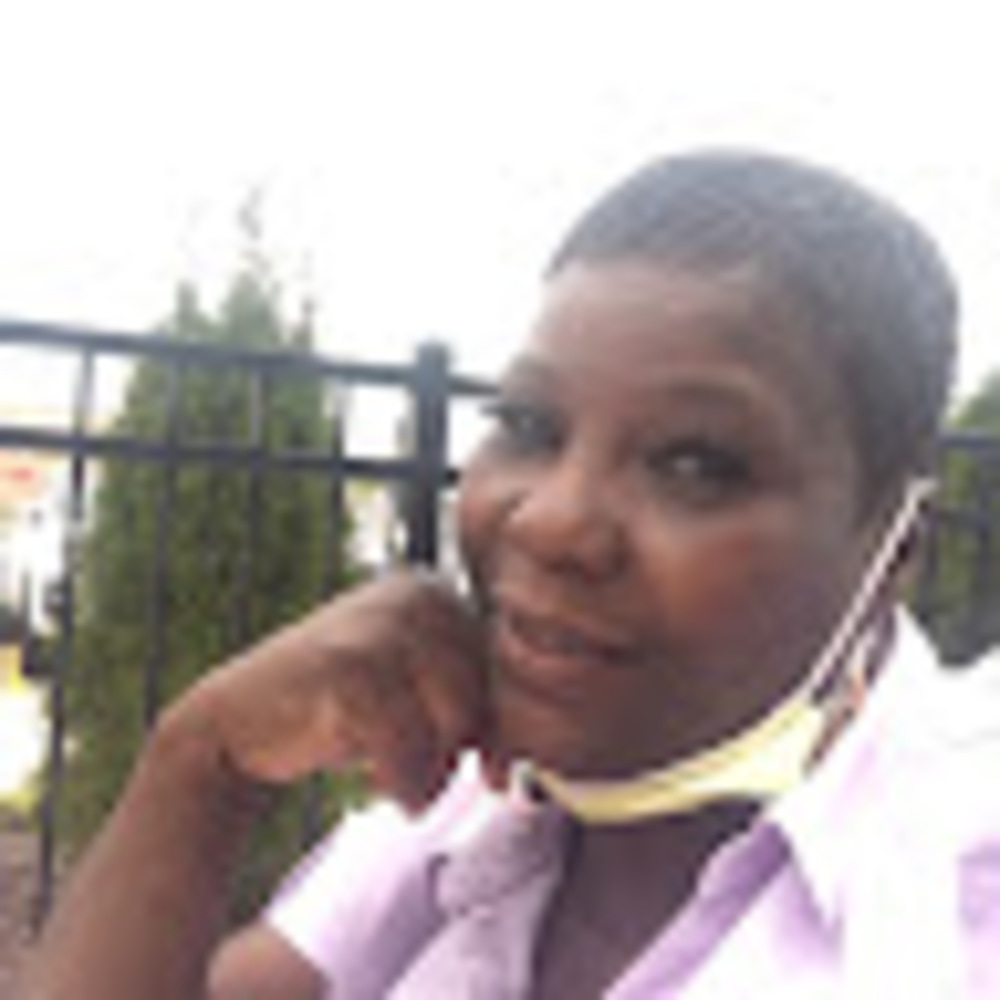 Meet your Posher, Cynthia